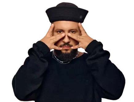 monatik біографія