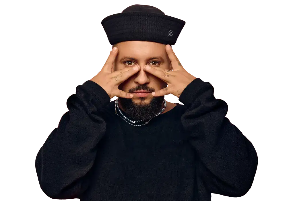 monatik біографія