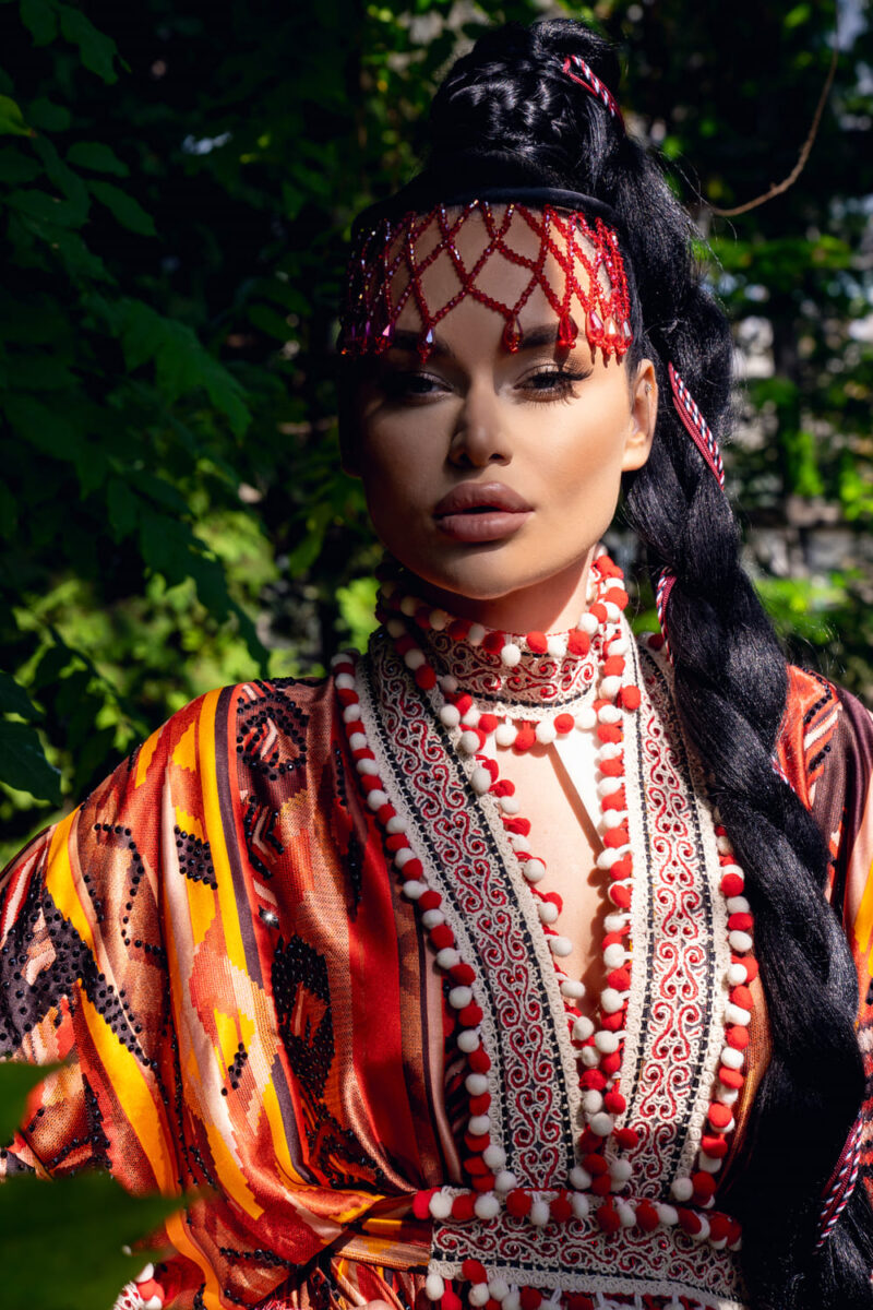 ТАТА трек Істома