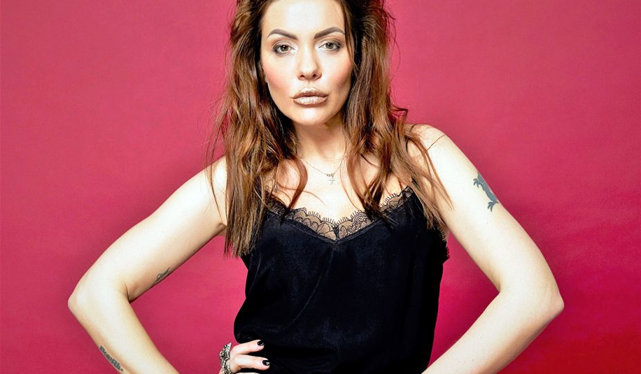 Поліна Крупчак презентувала кліп про силу любові 1 Поліна Крупчак представляє відео на пісню Елемент