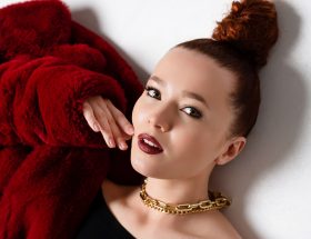 YAGODA на початку осені представила романтичний сингл і одурілий кліп з досить цікавою назвою «П'яна»