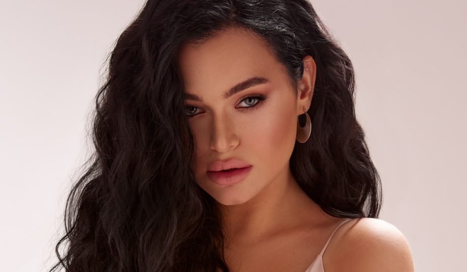 Співачка ТАТА презентувала відеокліп та пісню на вірменській мові "Ara vay" 1 Ara vay Тата