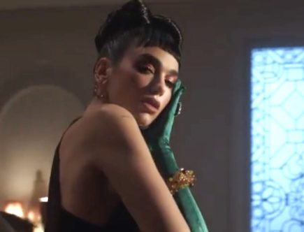 Dua Lipa – We’re Good