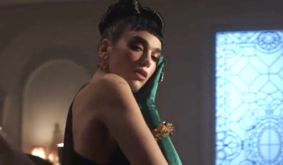 ТОП-5 кліпів світових зірок за 2021 рік, знятих в Києві 1 Dua Lipa – We’re Good