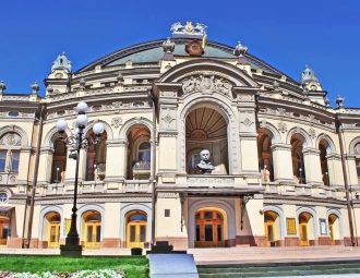 Національна опера України