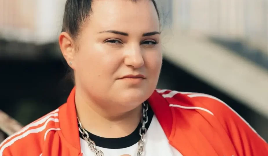 Alyona Alyona та Артем Пивоваров саундтрек Найкращі Вихідні