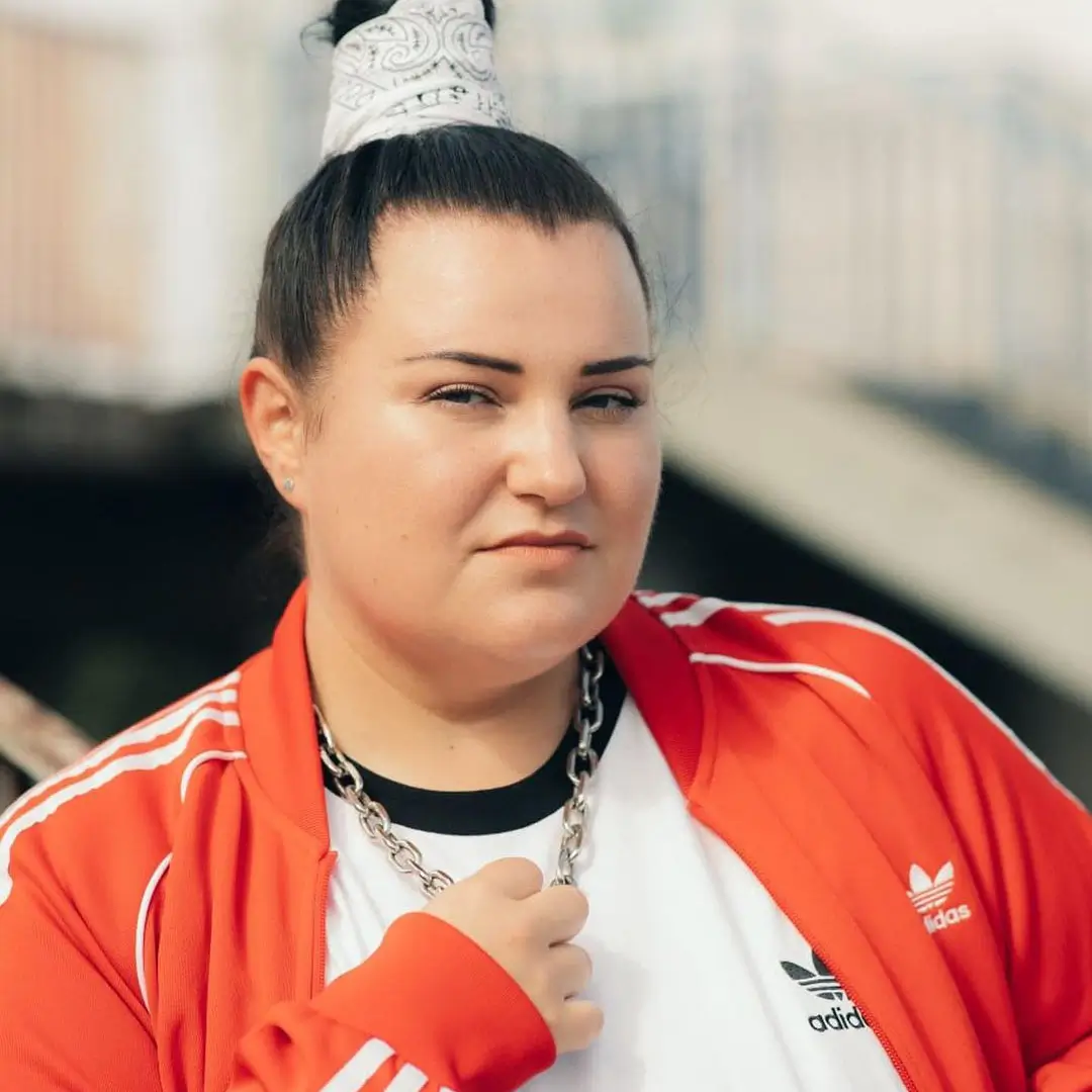 Alyona Alyona та Артем Пивоваров саундтрек Найкращі Вихідні