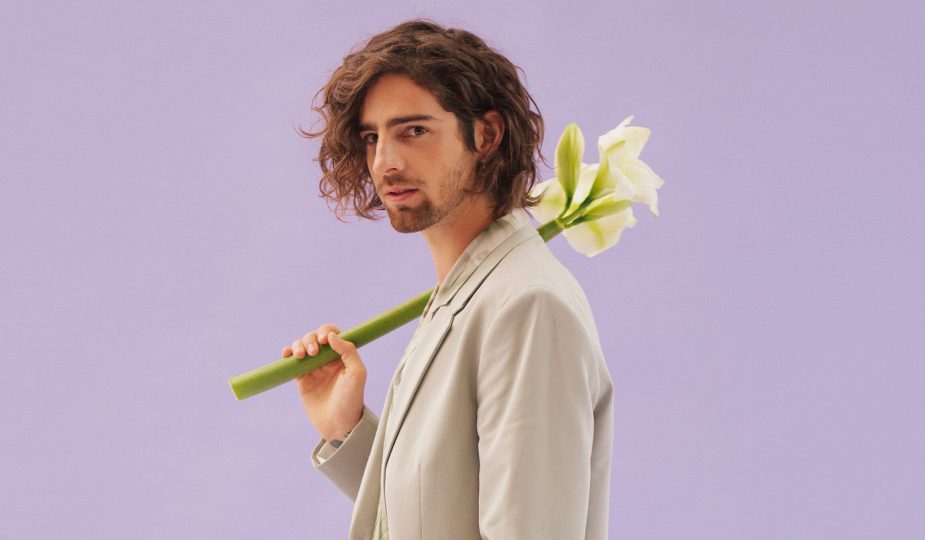 DANTES випустив чутливий кавер на хіт Власової “Вітер надії”