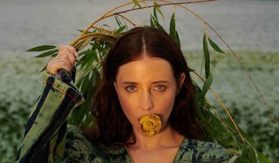 DOROFEEVA випустила чуттєвий україномовний альбом "Сенси" 1 DOROFEEVA випустила чуттєвий україномовний альбом “сенси”