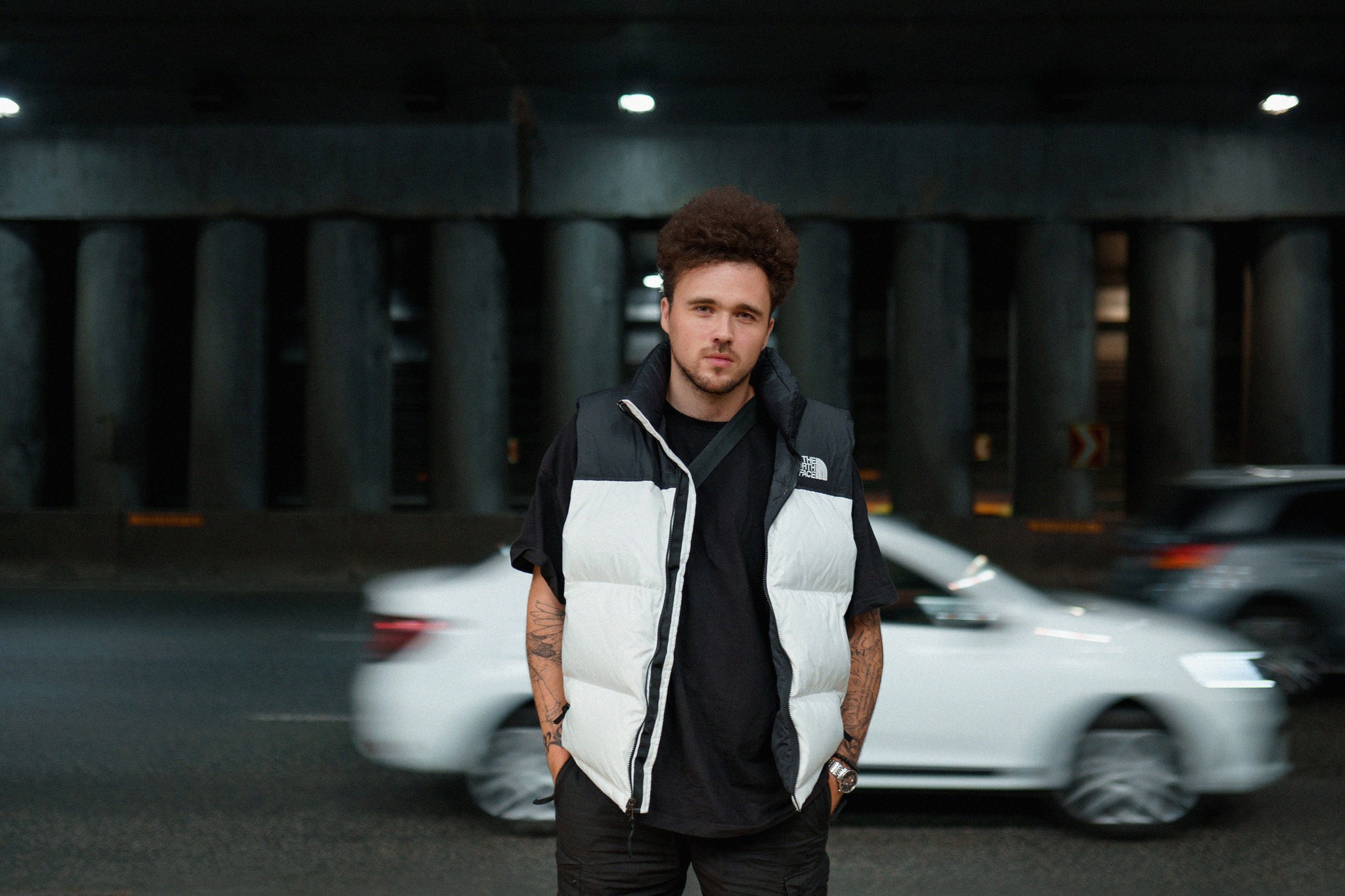 Requitir презентує трек «Крізь мене»