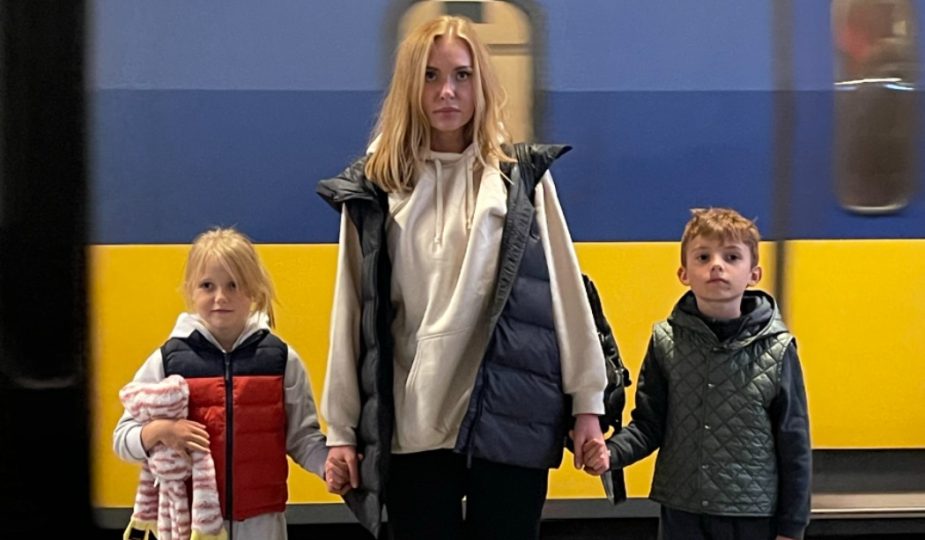 Слава Камінська випустила кліп на українськомовний трек “Додому