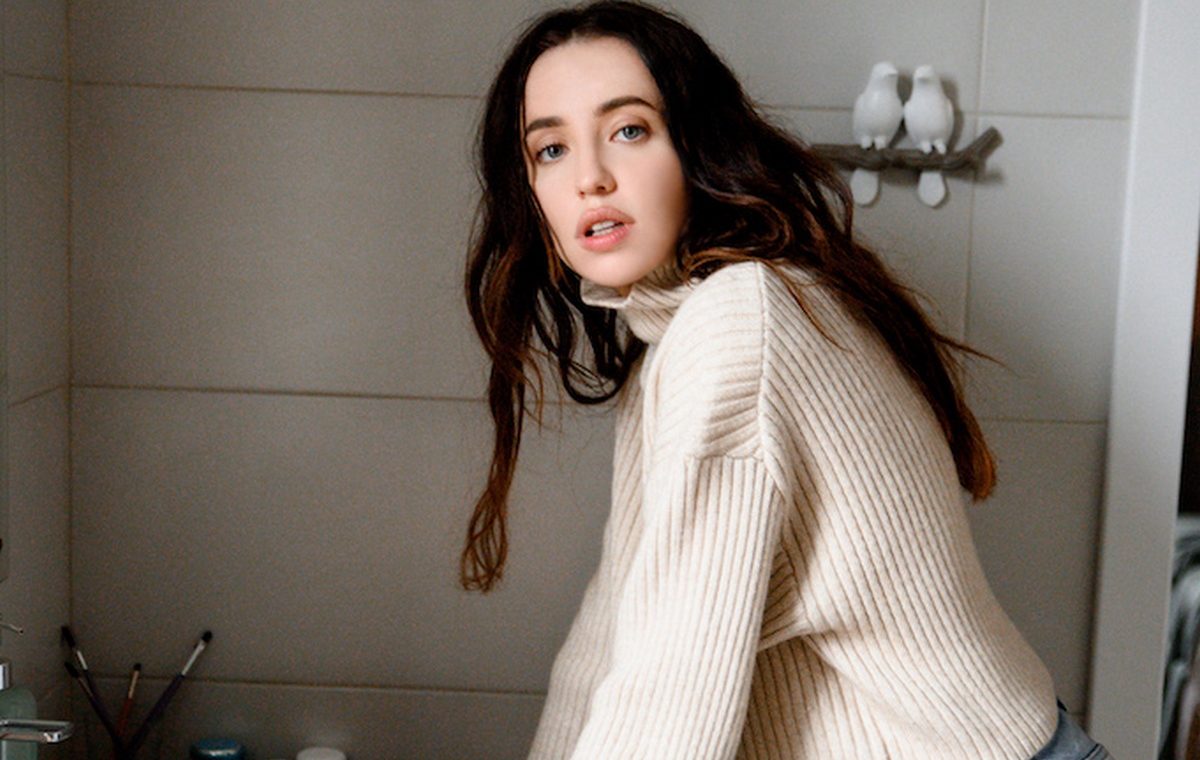 DOROFEEVA представила емоційний кліп “У твоєї душі”