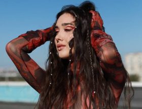 Співачка Поліна Дашкова