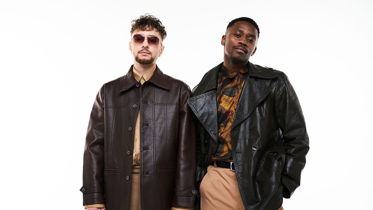 TVORCHI випустили іронічний трек “Вимкни телефон”