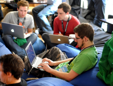 Дітям-сиротам війни допомагає дизайн-агенція Rocketmen 10 unnamed