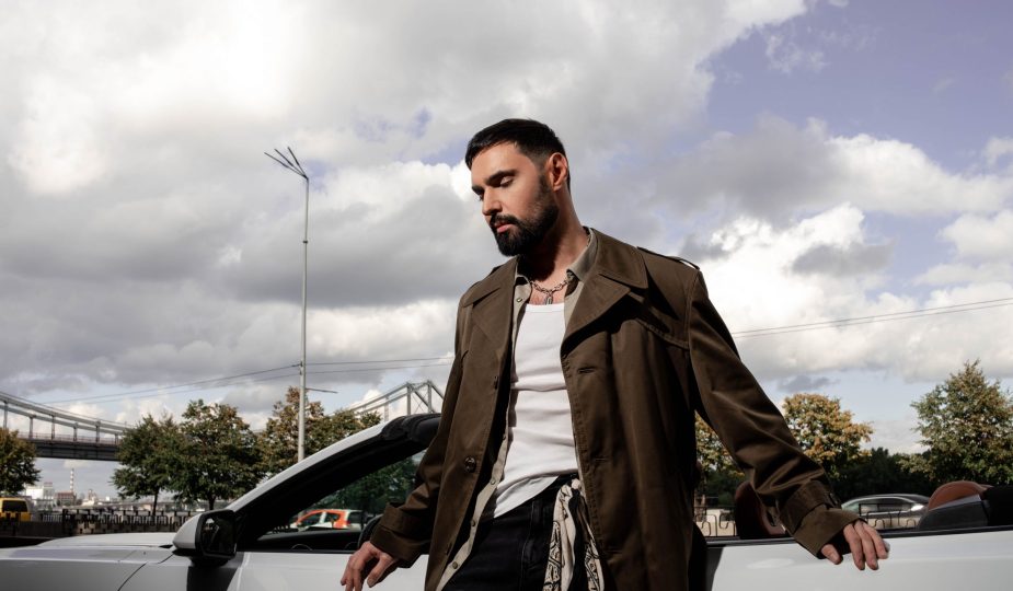 Віталій Козловський присвятив сильним українцям пісню "Вільні" 1 Віталій Козловський Вільні