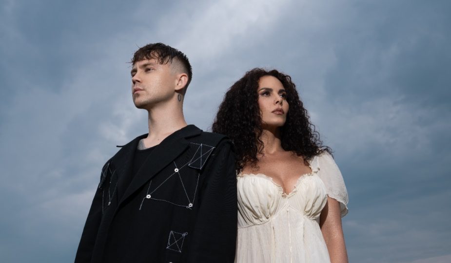 Крута прем'єра: Артем Пивоваров & NK об'єдналися та створили пісню на вірші Павла Тичини 1 Артем Пивоваров та NK Там у тополі