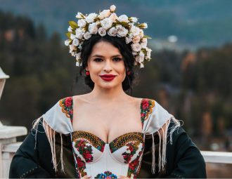 KRISTONKO випустила нову потужну версію пісні “Батько наш – Бандера, Україна – Мати