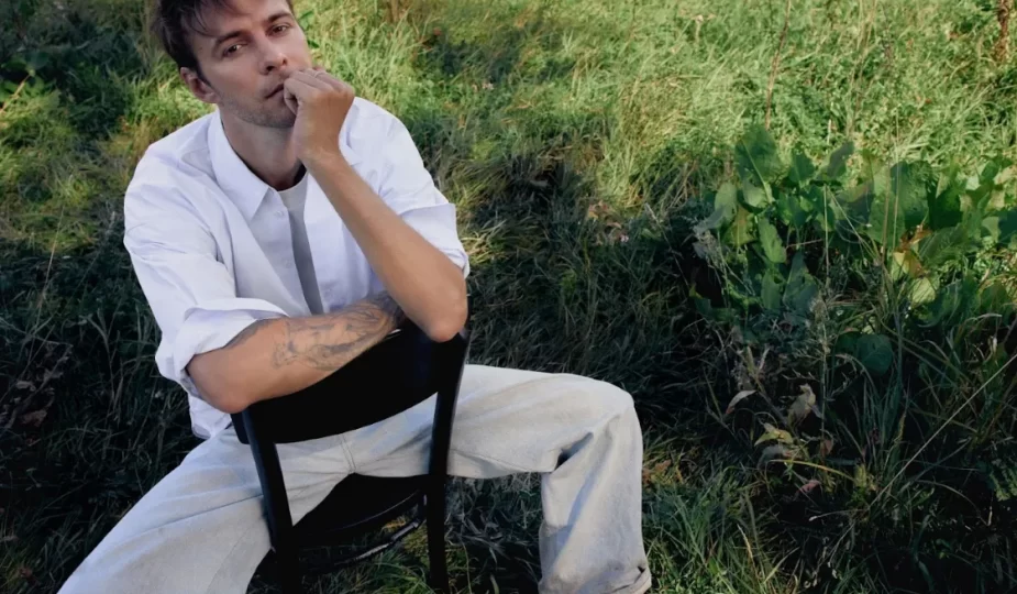 ДО ТОГО, ЯК МИ ПРОЩАЄМОСЯ” – Макс Барських