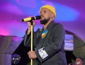 MONATIK випустив кавер на хіт Миколи Мозгового Дивна ніч