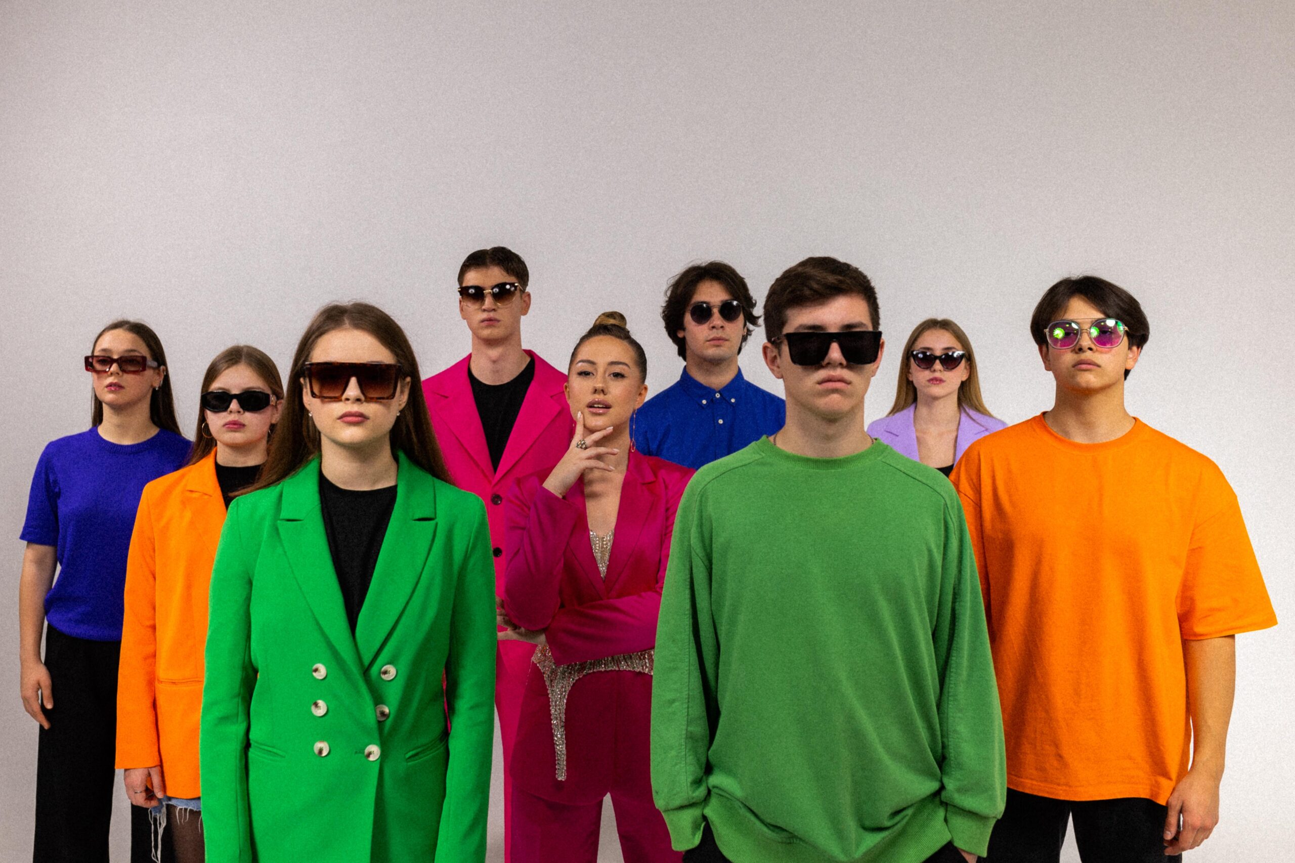 НЕЗАКОХАНА яскравий дебют від молодої артистки RYANA