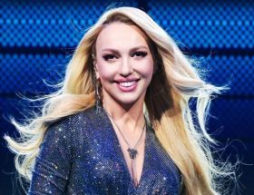 Оля Полякова