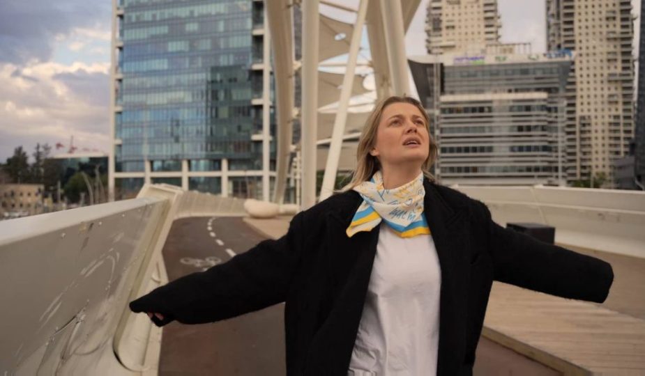 "Тебе-Собі" - KOLA випустила зворушливий гімн усіх закоханих 1 Тебе Собі” – KOLA