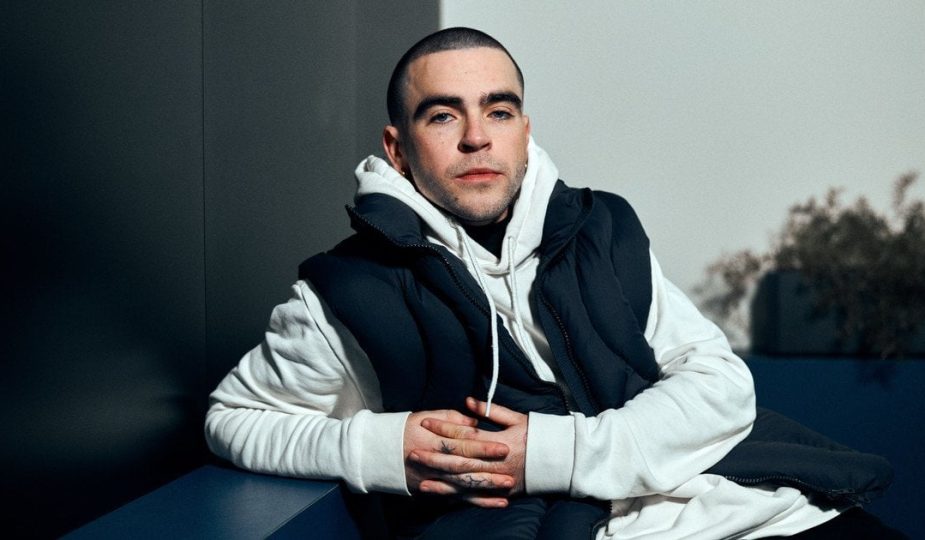 Wellboy запрем'єрив кліп на трек "Жовті мальви" 1 Wellboy запрем'єрив кліп на трек “Жовті мальви