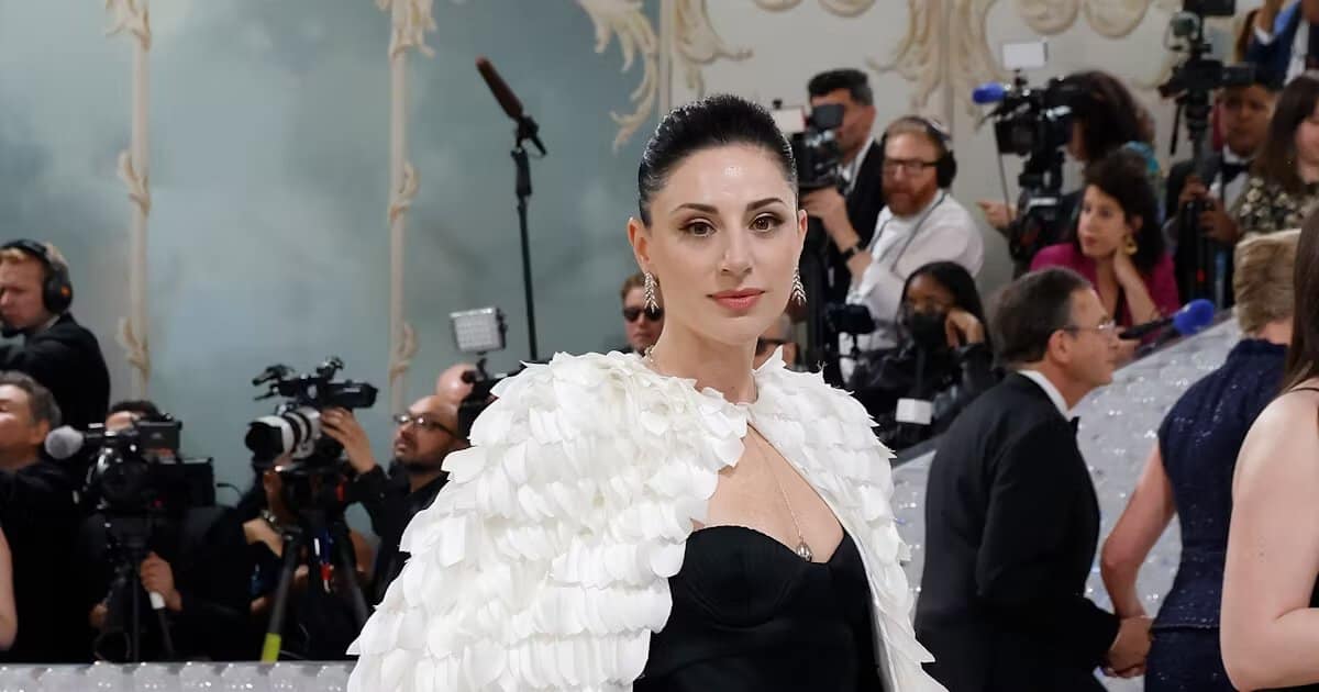 Світлана Бевза попозувала на Met Gala-2023 - фото 1 Світлана Бевза попозувала-на-Met-Gala-2023