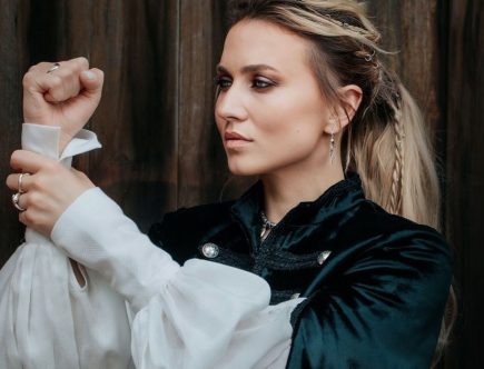 Волю в кулак» прем’єра синглу Марти Липчей