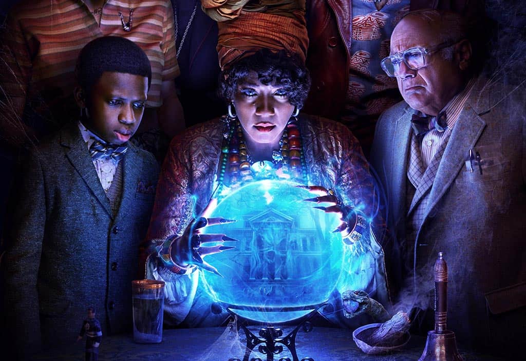 Маєток з привидами