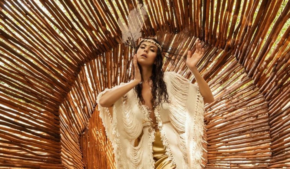 Настя Каменських випустила новий альбом Хіти UA, до якого увійшли переклади її синглів 1 Настя Каменських випустила новий альбом Хіти UA