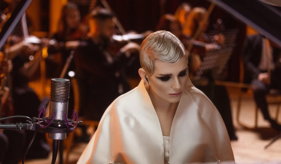 Janeuary зняла перший в історії київської філармонії відеокліп