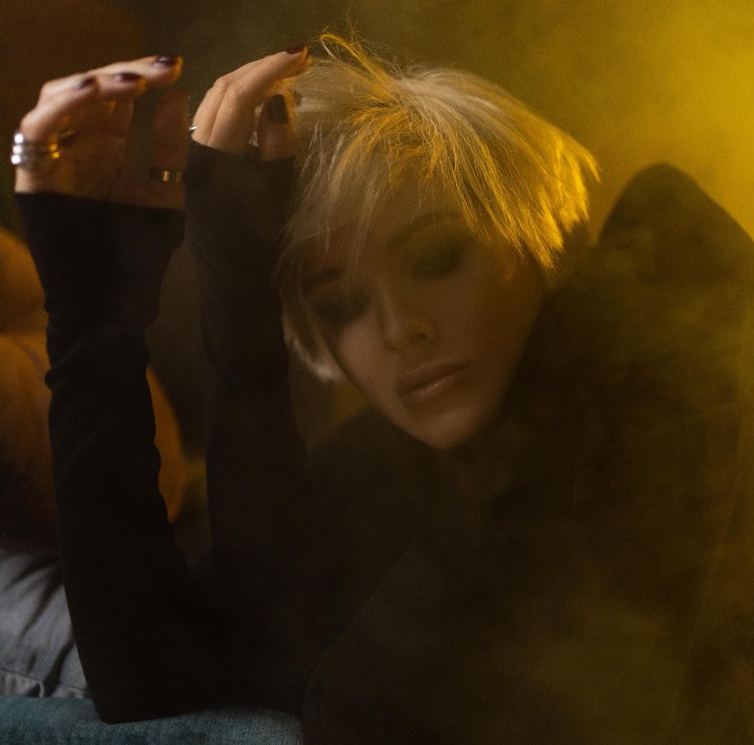 Janeuary презентує хіт «In My Damn Head Janeuary презентує хіт «In My Damn Head