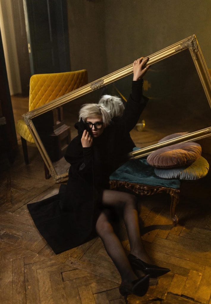 Janeuary презентує новий хіт In My Damn Head Janeuary презентує новий хіт In My Damn Head