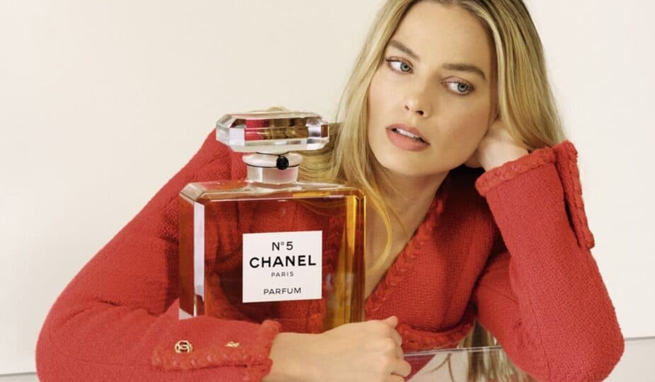 Марго Роббі – нове обличчя Chanel No.5: бренд представив рекламну кампанію