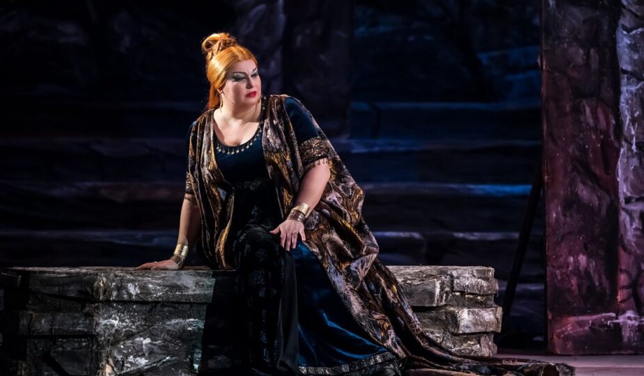 lyudmyla monastyrska u roli normy.foto naczionalna opera ukrayiny
