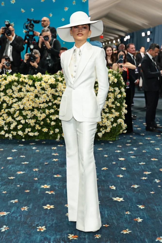 Зендея в Louis Vuitton MET GALA