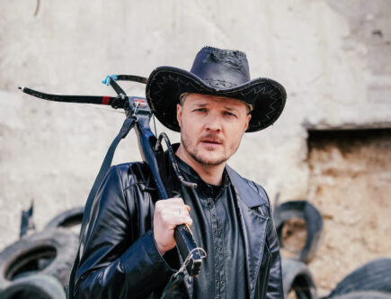 13 друзів Atlas: хайповий відеопроект та масштабний збір на 100 мільйонів гривень 11 Женя Галич ATLAS