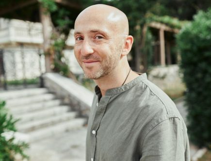 «Молитва» - нова пісня Діми Голика про світло, яке ми носимо всередині 8 Діма Голик