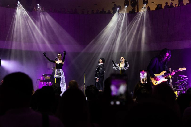 MONATIK дав концерт в Києві: нове шоу, емоції та особлива атмосфера 31 monatik dav koncert v ukrayinskomu domi nove shou dobri spravi i pidtrimka simyi b9f64f2 1