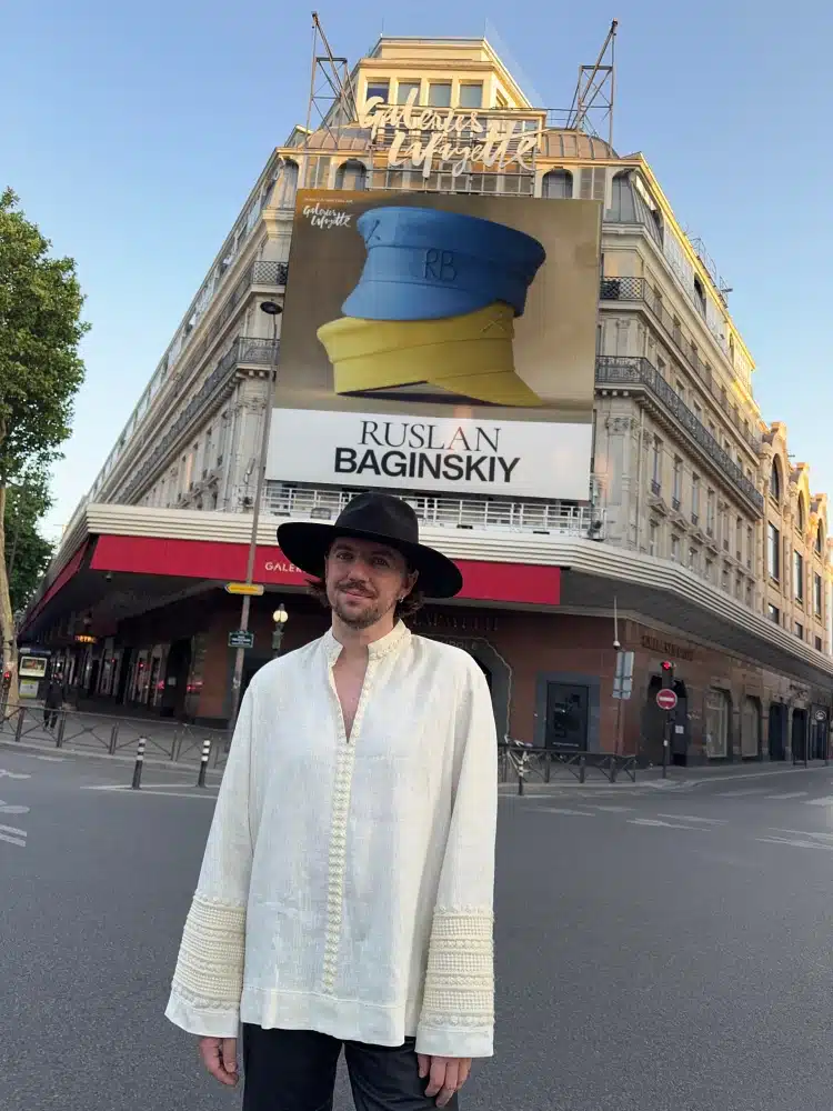 Український дизайнер в Парижі: Ruslan Baginskiy і його 12 вітрин у Galeries Lafayette 2 Ruslan Baginskiy на Galeries Lafayette у Парижі