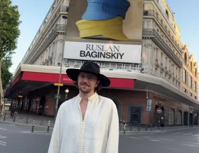 ruslan baginskiy prikrasiv 12 vitrin galeries lafayette u parizhi foto 21c296a.webp