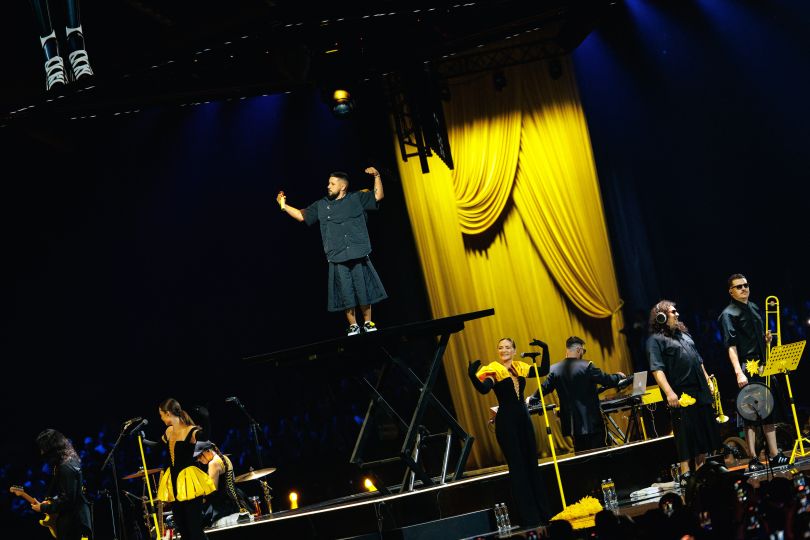 11 tisjach faniv i 9 duetiv jak minuv koncert monatik u palaci sportu 8975537