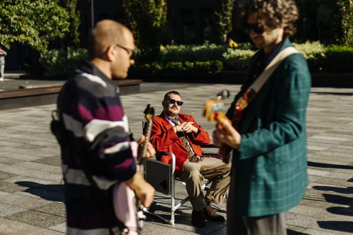 city sluhayemo novij trek latexfauna pro radisni miti u velikomu misti 532d80d.webp