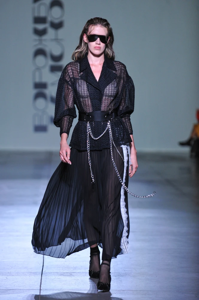 Третій день Ukrainian Fashion Week: культура, традиції та сміливі формати 35 golovni kolekciyi ta prezentaciyi tretogo dnja ukrainian fashion week ss26 35a3613