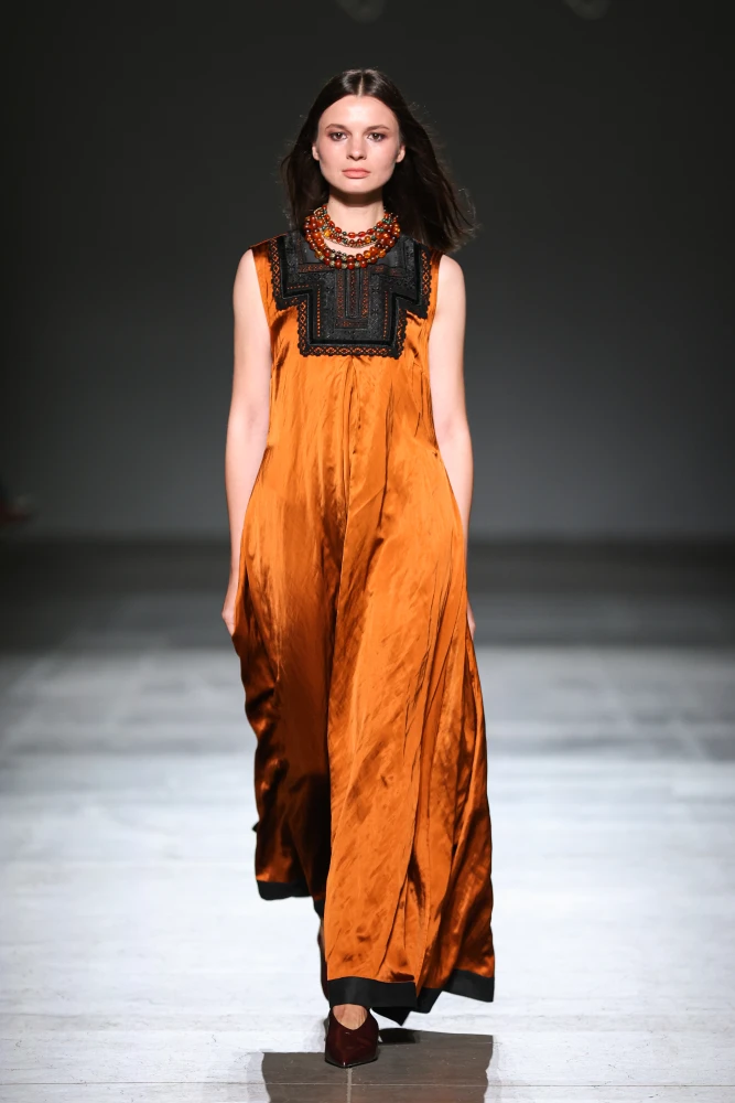 Третій день Ukrainian Fashion Week: культура, традиції та сміливі формати 14 golovni kolekciyi ta prezentaciyi tretogo dnja ukrainian fashion week ss26 41cbf40