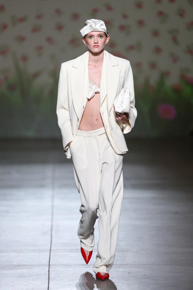 Третій день Ukrainian Fashion Week: культура, традиції та сміливі формати 27 golovni kolekciyi ta prezentaciyi tretogo dnja ukrainian fashion week ss26 5e79110