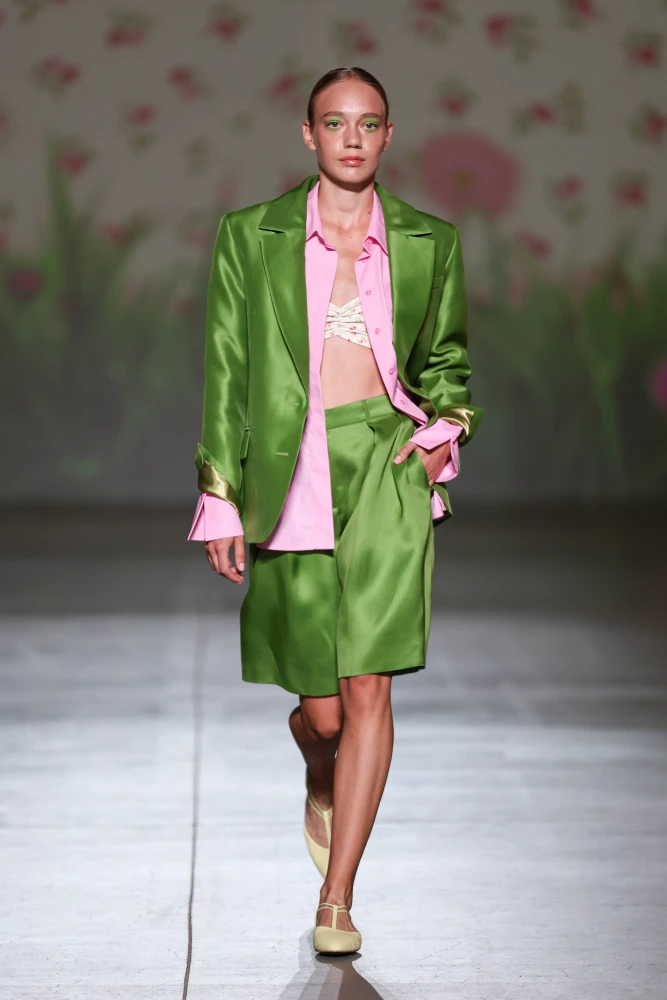 Третій день Ukrainian Fashion Week: культура, традиції та сміливі формати 28 golovni kolekciyi ta prezentaciyi tretogo dnja ukrainian fashion week ss26 72d5c70