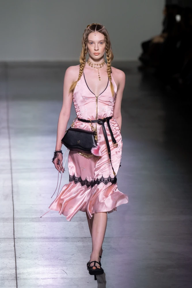 Третій день Ukrainian Fashion Week: культура, традиції та сміливі формати 19 golovni kolekciyi ta prezentaciyi tretogo dnja ukrainian fashion week ss26 8c659df